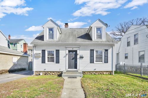 23 Knoll St, Waterbury, CT, 06705-1814 | Card Image