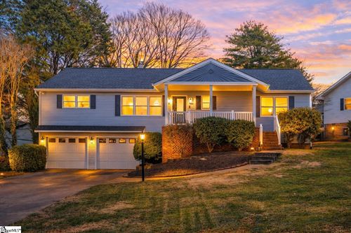 202 Kenilworth Dr, Greenville, SC, 29615-2325 | Card Image