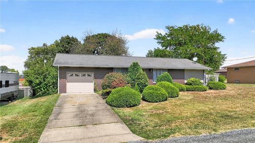 627 Wayne Ave, Monaca, PA, 15061-1654 | Card Image