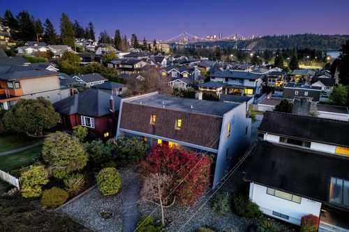 1170 Fulton Avenue, West Vancouver, BC, V7T1N5 | Card Image