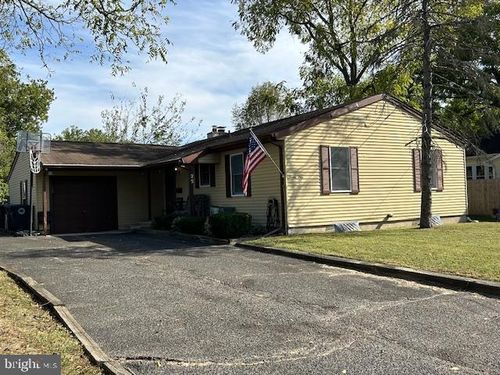 25 State Ave, Lindenwold, NJ, 08021-3214 | Card Image