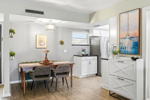 apt-7-12491 Mcgregor Blvd, FORT MYERS, FL, 33919-3158 | Card Image