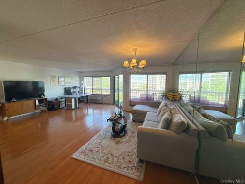 apt-501-100 High Point Dr, Hartsdale, NY, 10530-1127 | Card Image