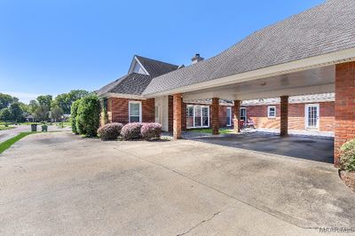 8543 Plantation Ridge Road, House other with 3 bedrooms, 2 bathrooms and null parking in Montgomery AL | Image 3