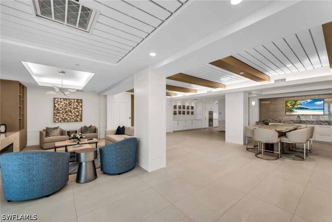 Residential in Naples 4