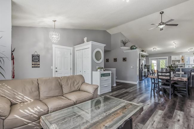 199 Lakeview Cove, House detached with 4 bedrooms, 3 bathrooms and 4 parking in Chestermere AB | Image 8