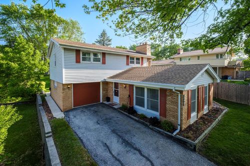10445 W Concordia Avenue, Wauwatosa, WI, 53222 | Card Image