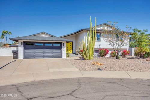 8614 E Monterey Way, Scottsdale, AZ, 85251-5018 | Card Image