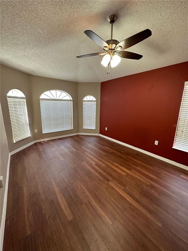 4205 Amber Ridge Lane, House other with 4 bedrooms, 2 bathrooms and null parking in Valrico FL | Image 3