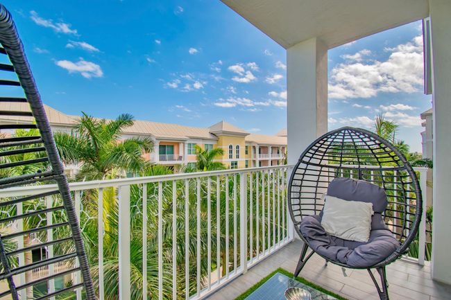 APT-623 - 804 E Windward Way, Condo with 2 bedrooms, 2 bathrooms and null parking in Lantana FL | Image 17