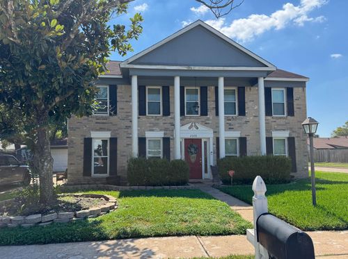 2328 Colleen Dr, Pearland, TX, 77581-5413 | Card Image