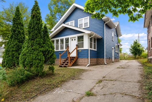 1024 Western Ave N, Saint Paul, MN, 55117-5143 | Card Image