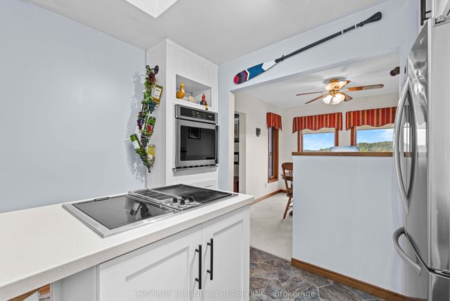 210 Thompson Rd, House other with 3 bedrooms, 2 bathrooms and 6 parking in Keene ON | Image 16
