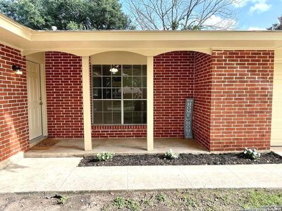 8280 Ventura Blvd, House other with 3 bedrooms, 2 bathrooms and null parking in Selma TX | Image 2