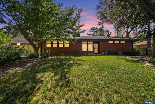 3820 S 39th St, Lincoln, NE, 68506-3825 | Card Image