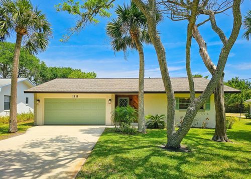 1211 S Flagler Ave, Flagler Beach, FL, 32136-3771 | Card Image