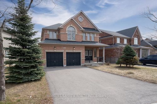27 Donzi Lane, Maple, ON, L6A0J3 | Card Image