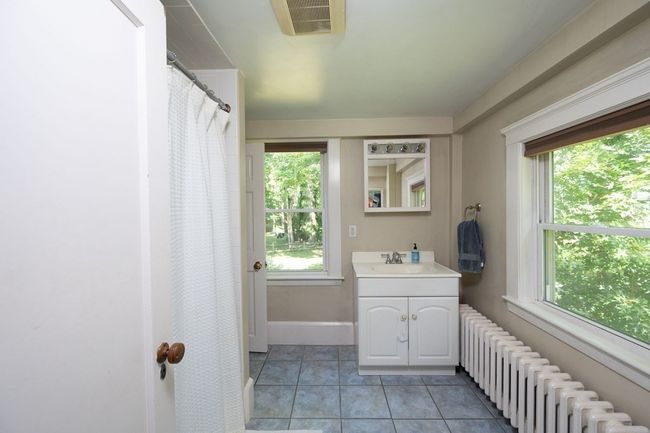 10 - 8 East St, Home with 9 bedrooms, 7 bathrooms and 6 parking in Hingham MA | Image 33