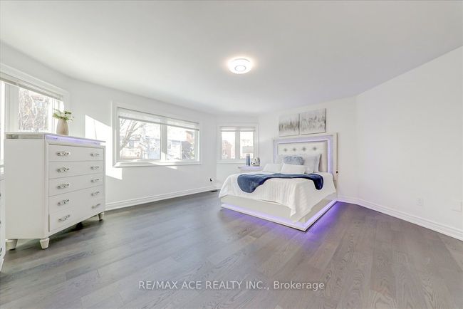 1579 Heathside Cres, House other with 7 bedrooms, 6 bathrooms and 4 parking in Pickering ON | Image 19
