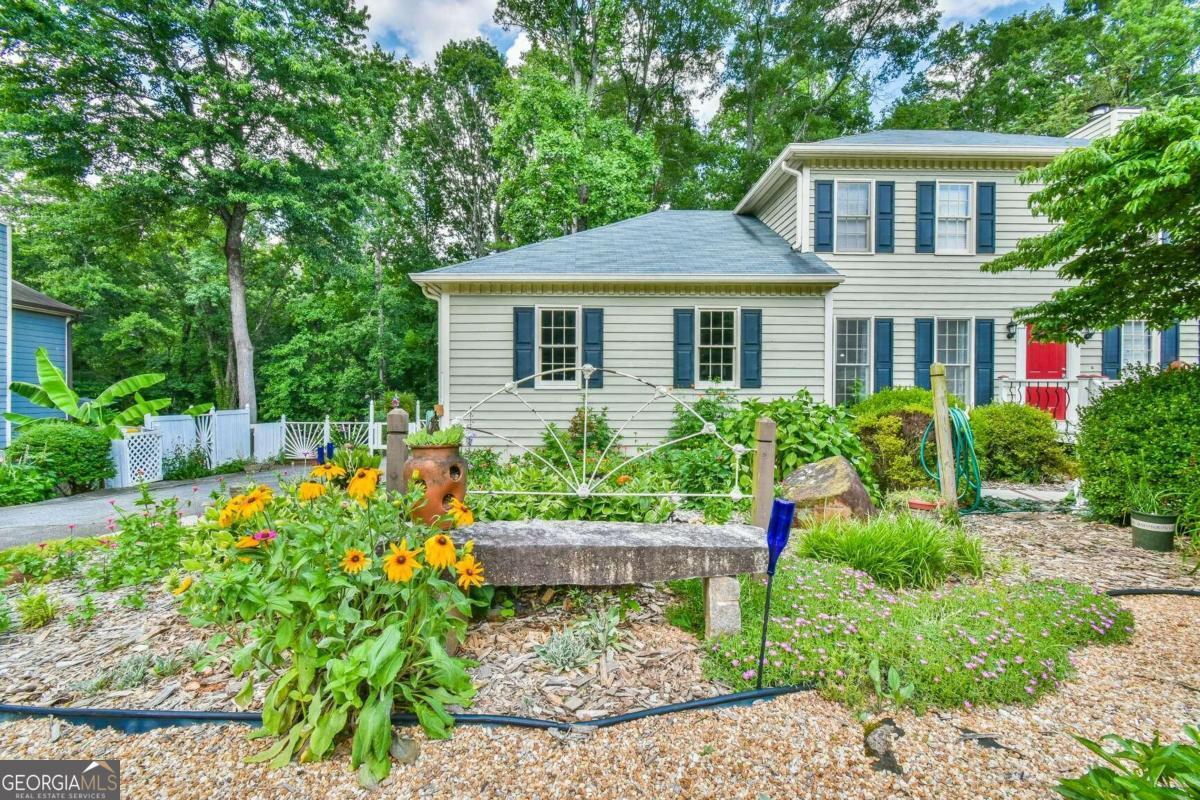 Shady Dr, Lilburn, GA 30047