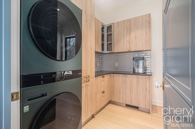 Pantry/Laundry Room | Image 28