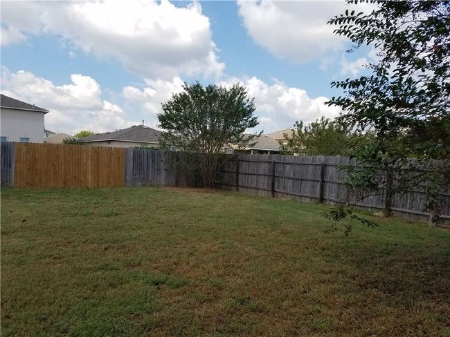 650 Goldenrod St, House other with 4 bedrooms, 3 bathrooms and 2 parking in Kyle TX | Image 15