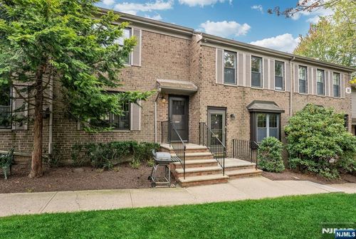 181 Long Hill Rd, Little Falls, NJ, 07424-2050 | Card Image