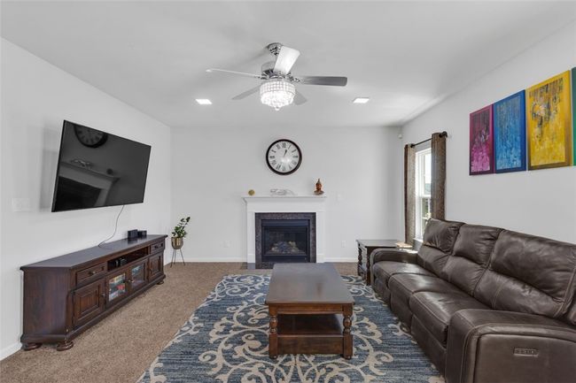 910 Twilight St, House other with 4 bedrooms, 3 bathrooms and 2 parking in Cranberry Twp PA | Image 12