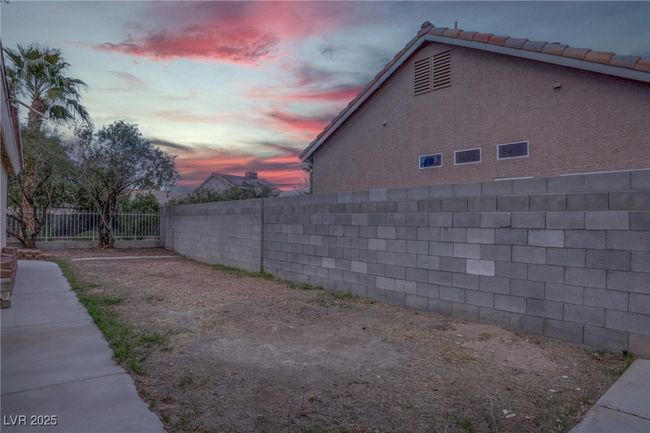 5784 Dew Mist Ln, House other with 3 bedrooms, 2 bathrooms and null parking in Las Vegas NV | Image 46