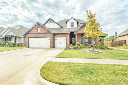 19917 Rambling Creek Dr, Edmond, OK, 73012-1320 | Card Image