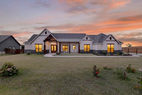 125 Lone Elm Rd, Waxahachie, TX, 75167-8287 | Card Image