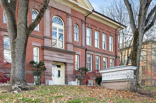 apt-307-35 New South St, Northampton, MA, 01060-4086 | Card Image