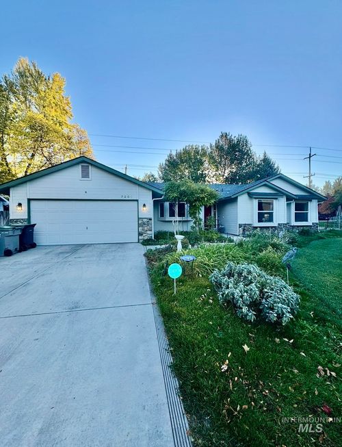 7208 N Crewe Ave, Boise, ID, 83714-8728 | Card Image
