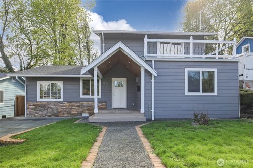 9812 59th Ave S, Seattle, WA, 98118-5813 | Card Image