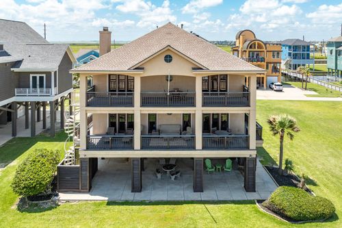 9 Blue Heron Dr, Jamaica Beach, TX, 77554 | Card Image