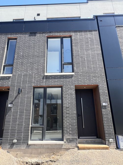 42 Everett Common, St Catharines, ON, L2P0H1 | Card Image