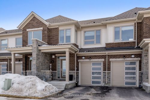 225 Farley Rd, Fergus, ON, N1M0J2 | Card Image