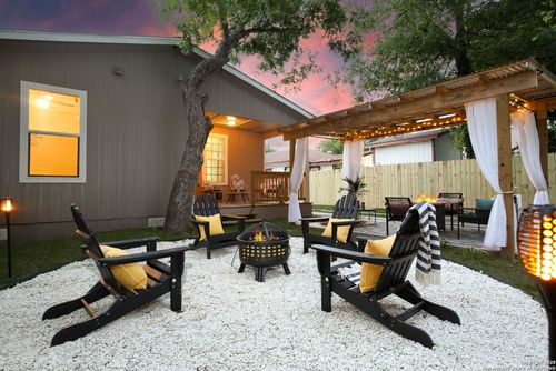 230 Thompson Pl, San Antonio, TX, 78225-1410 | Card Image
