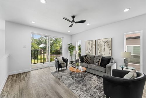 3142 Harmon St, Dallas, TX, 75215-3027 | Card Image