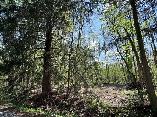 11664 Chestnutdale Road, Chardon, OH, 44024 | Card Image
