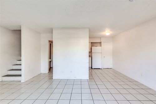 103-2215 Mission Hill Cir, Austin, TX, 78741 | Card Image