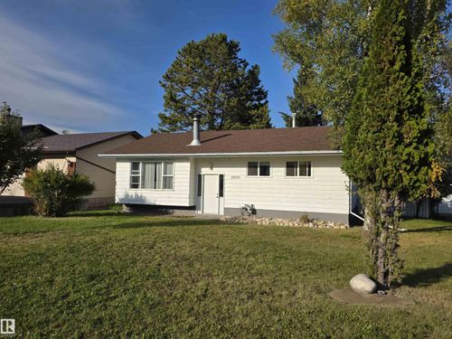 4804 55 Ave, Drayton Valley, AB, T7A1B5 | Card Image