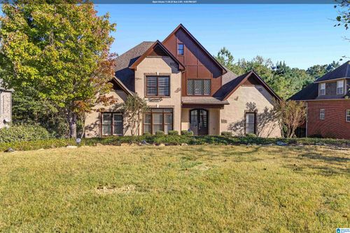 828 Ballantrae Pkwy, PELHAM, AL, 35124-6203 | Card Image