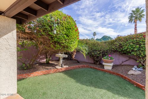 1711 E Frier Dr, Phoenix, AZ, 85020-4413 | Card Image