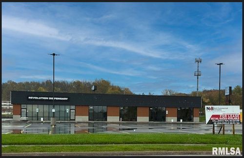 4307 44th Ave, Moline, IL, 61265-6761 | Card Image