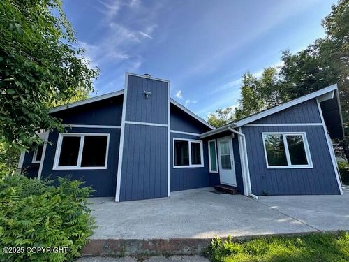 950 E Chugach View Dr, Wasilla, AK, 99654-8780 | Card Image