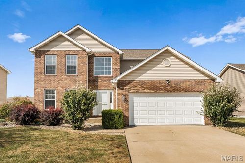 633 Moorland Cir, Mascoutah, IL, 62258-1462 | Card Image