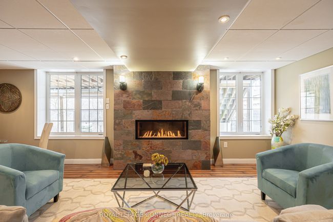 4 Branthaven Crt, House other with 3 bedrooms, 2 bathrooms and 2 parking in Whitby ON | Image 37