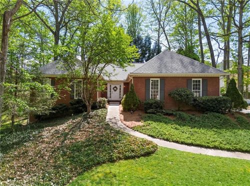 3373 Chatsworth Way, Powder Springs, GA, 30127-1360 | Card Image