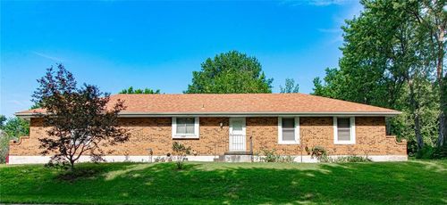 1500 N Aztec Ave, Independence, MO, 64056-1226 | Card Image